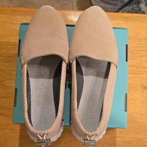 Cole Haan Tan Flats Versatile Slip-On Loafers